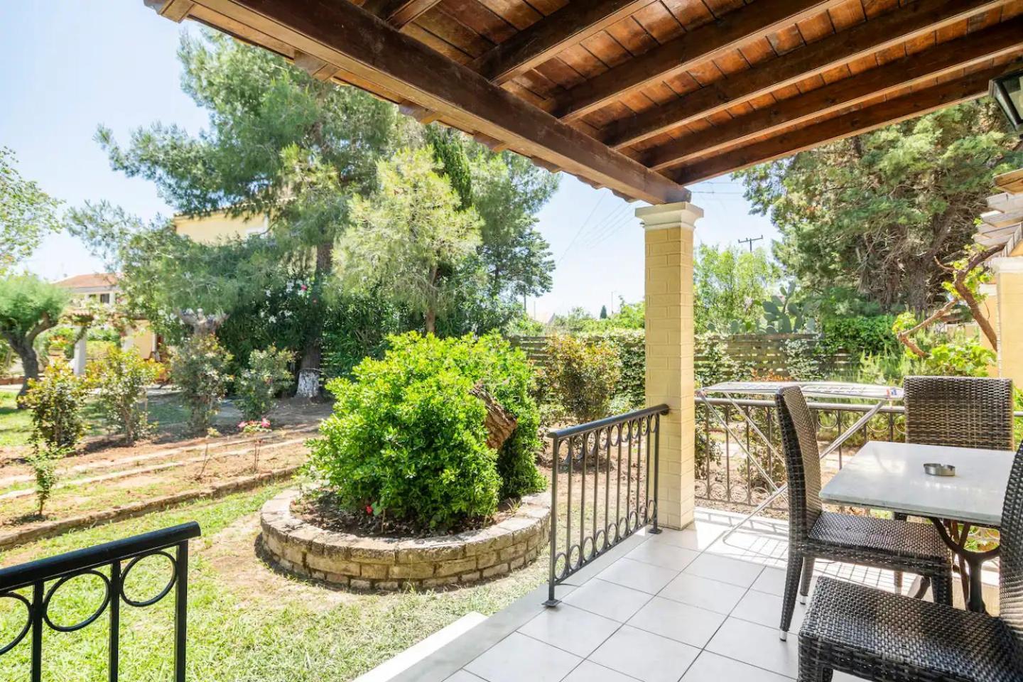 אגיוס גיורגיוס St. George Villa מראה חיצוני תמונה