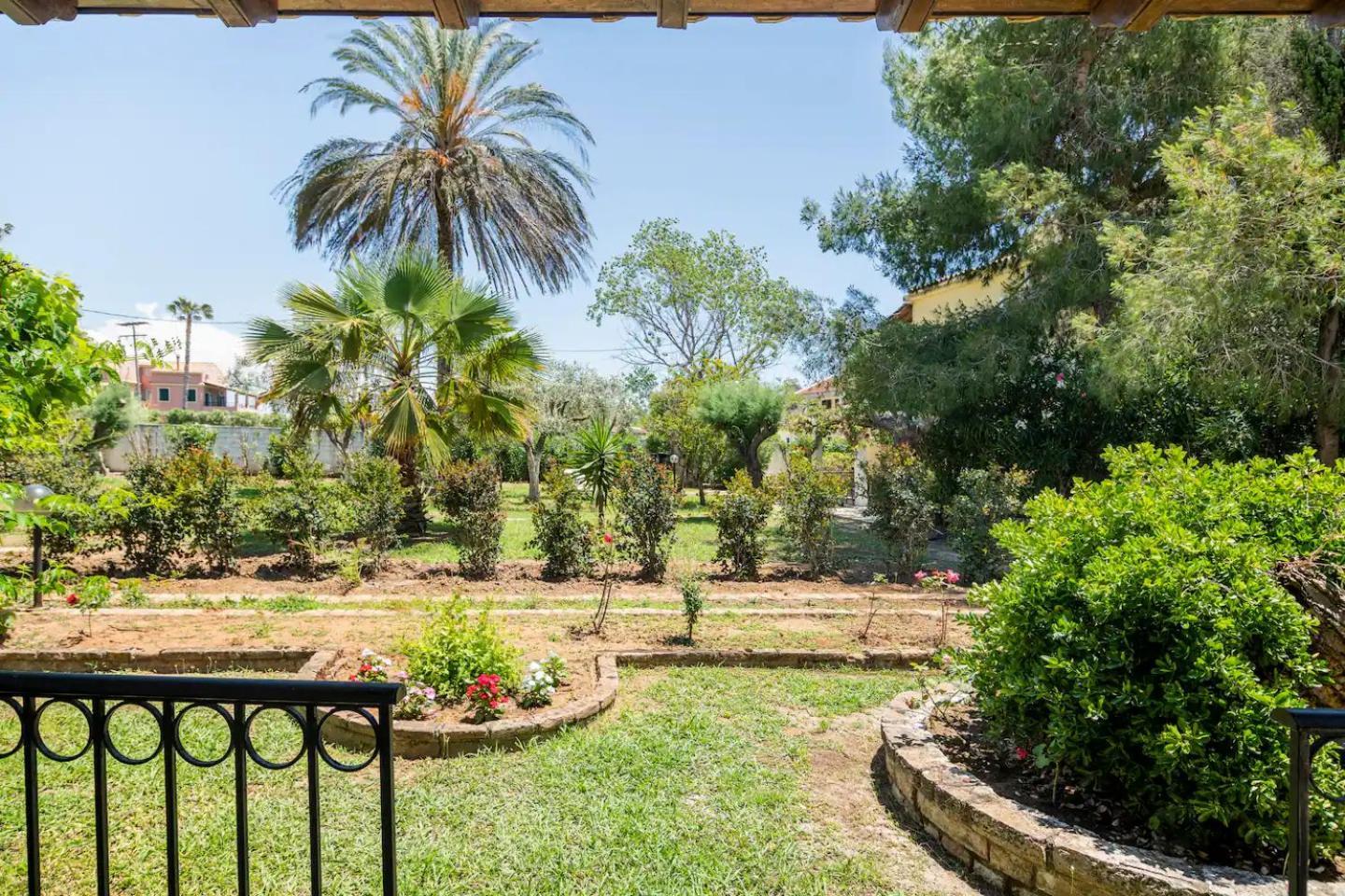 אגיוס גיורגיוס St. George Villa מראה חיצוני תמונה