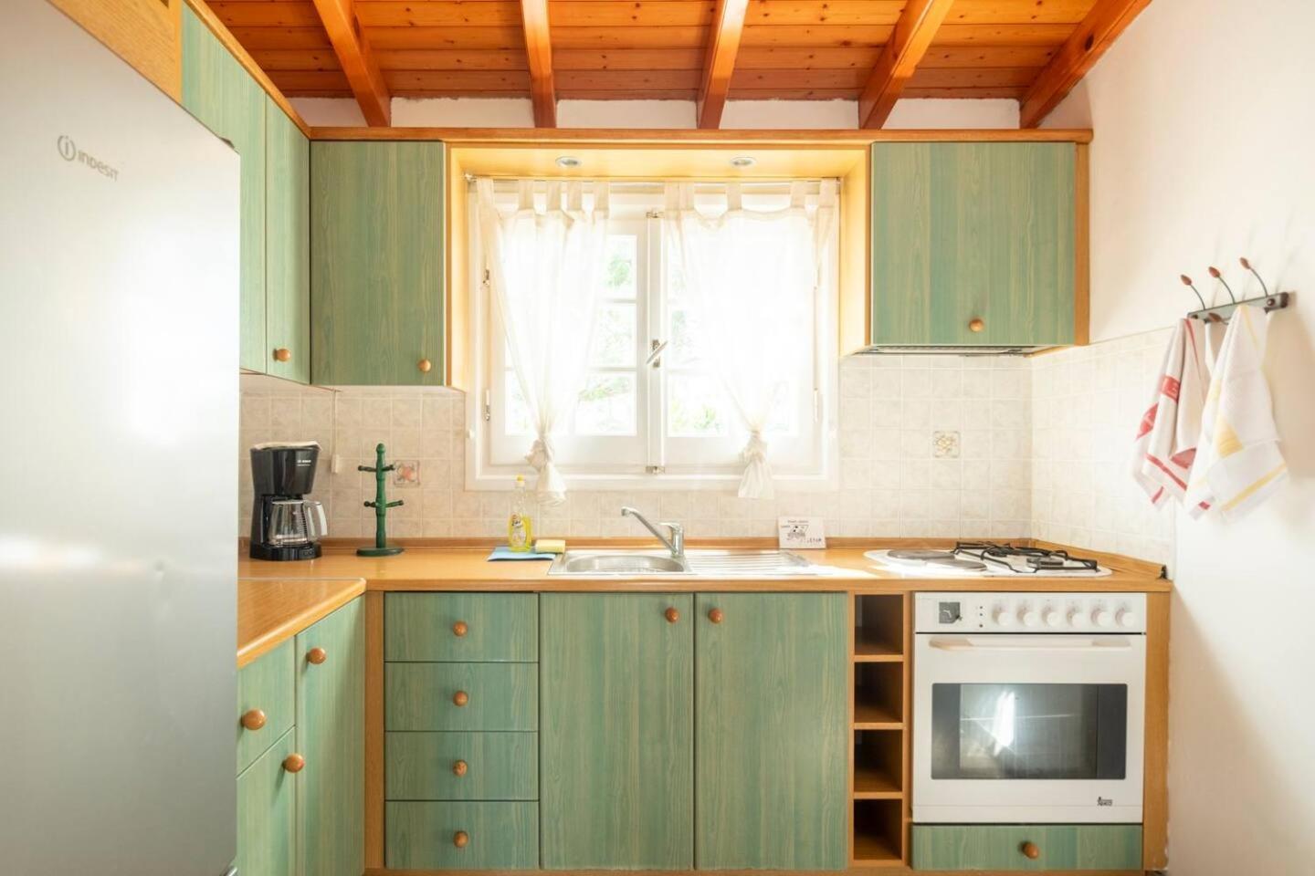אגיוס גיורגיוס St. George Villa מראה חיצוני תמונה